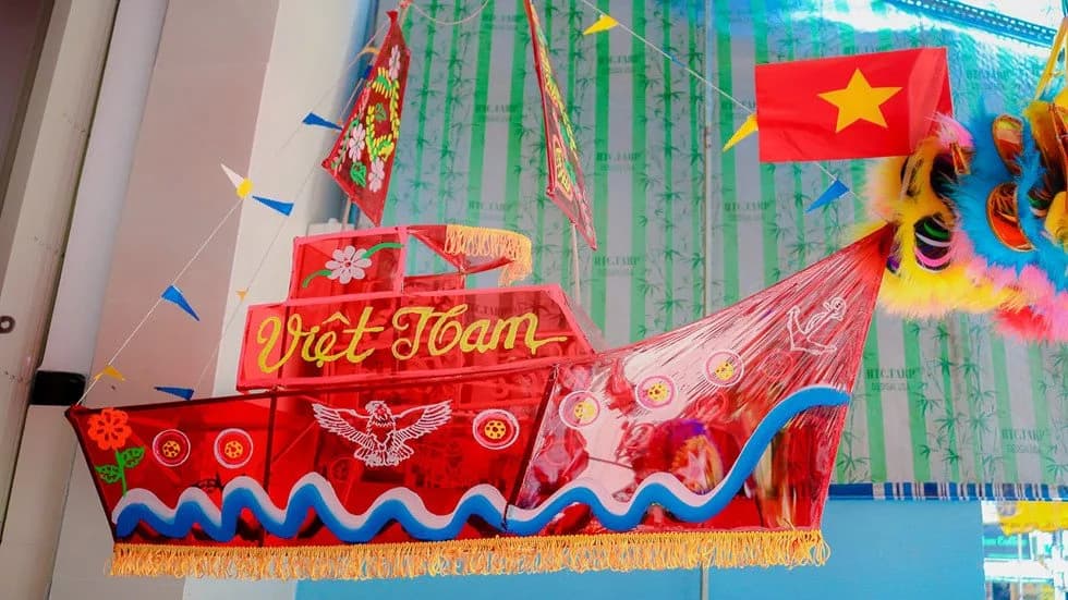 LỒNG ĐÈN GIẤY KIẾNG