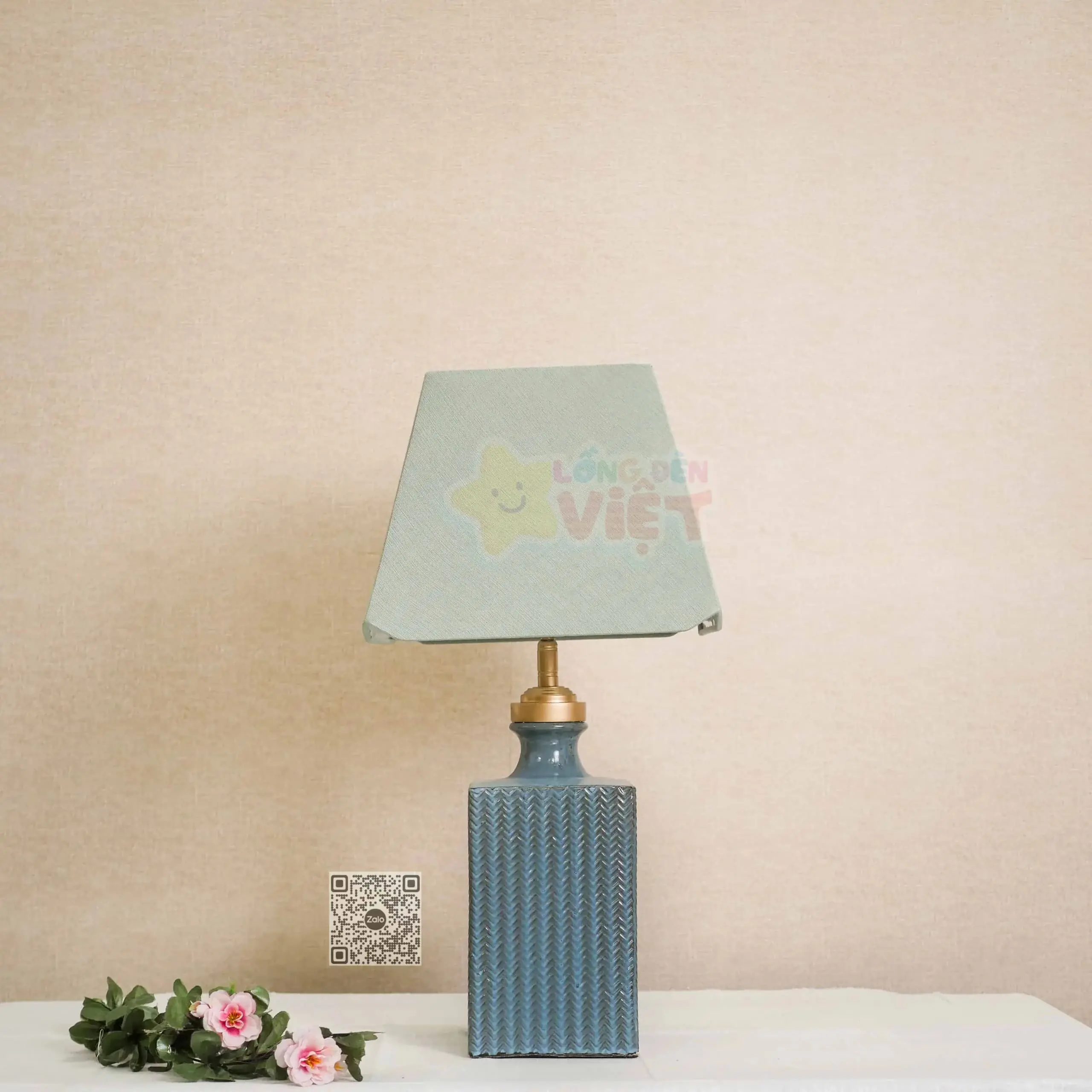 Đèn bàn trang trí 81915 Đèn bàn trang trí 81915 — đèn bàn trang trí Việt Nam | LongDenViet