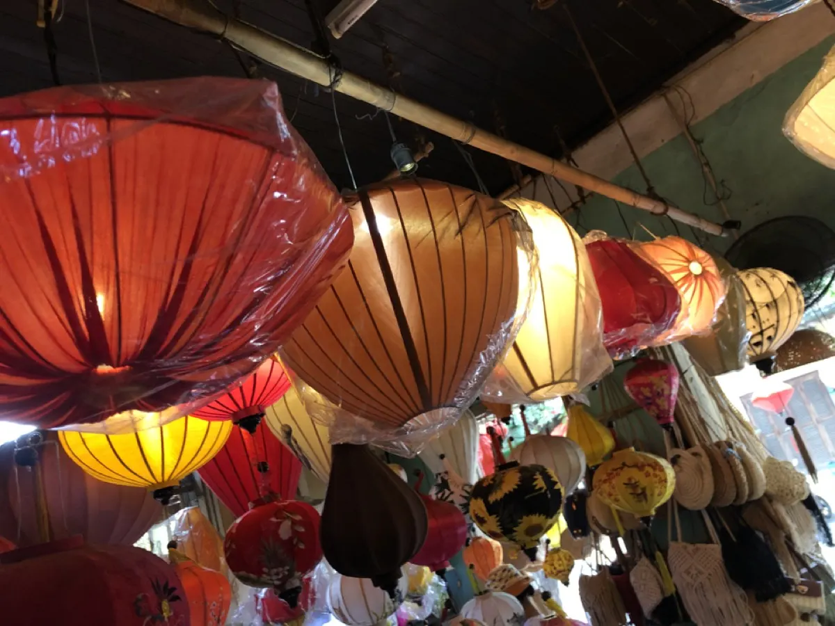 Đèn gỗ thủ công LongDenViet dành cho khách sạn từ 10 phòng trở lên