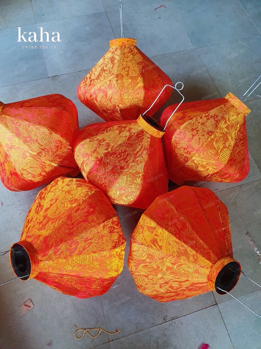 Đèn Lồng Lục Giác Thủ Công Hội An — Bảng Giá Và Ứng Dụng 2025