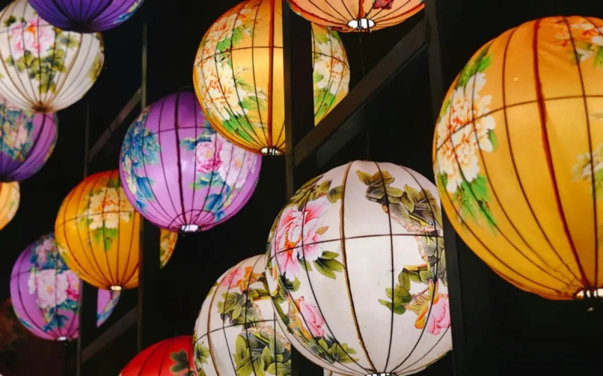 Hand painted lanterns Vietnamese craftsmen