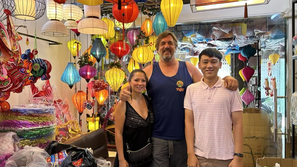 Overseas customer handmade Hoi An lanterns