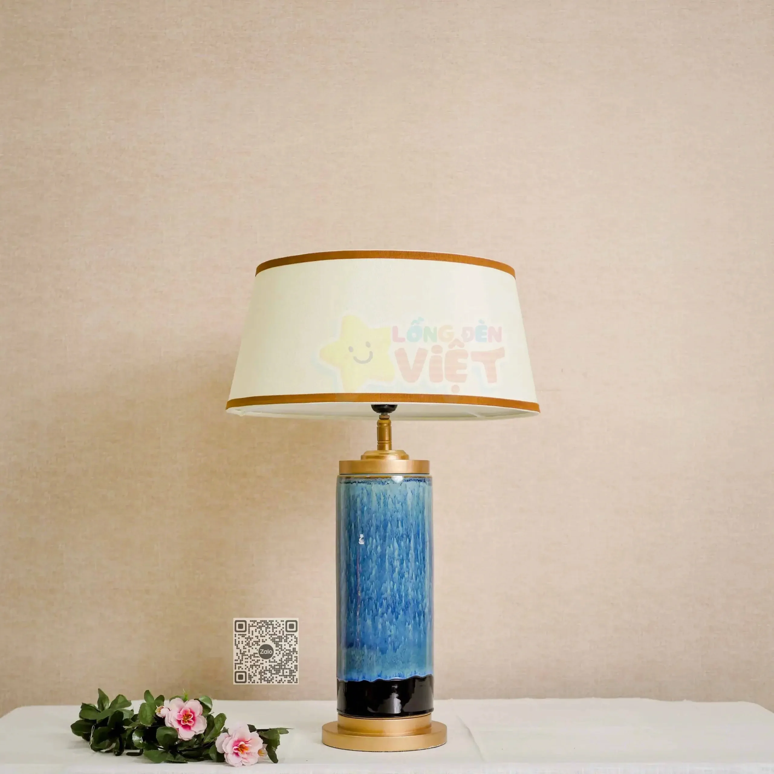 Đèn bàn trang trí 81917 Đèn bàn trang trí 81917 — đèn trang trí nội thất Việt Nam | LongDenViet