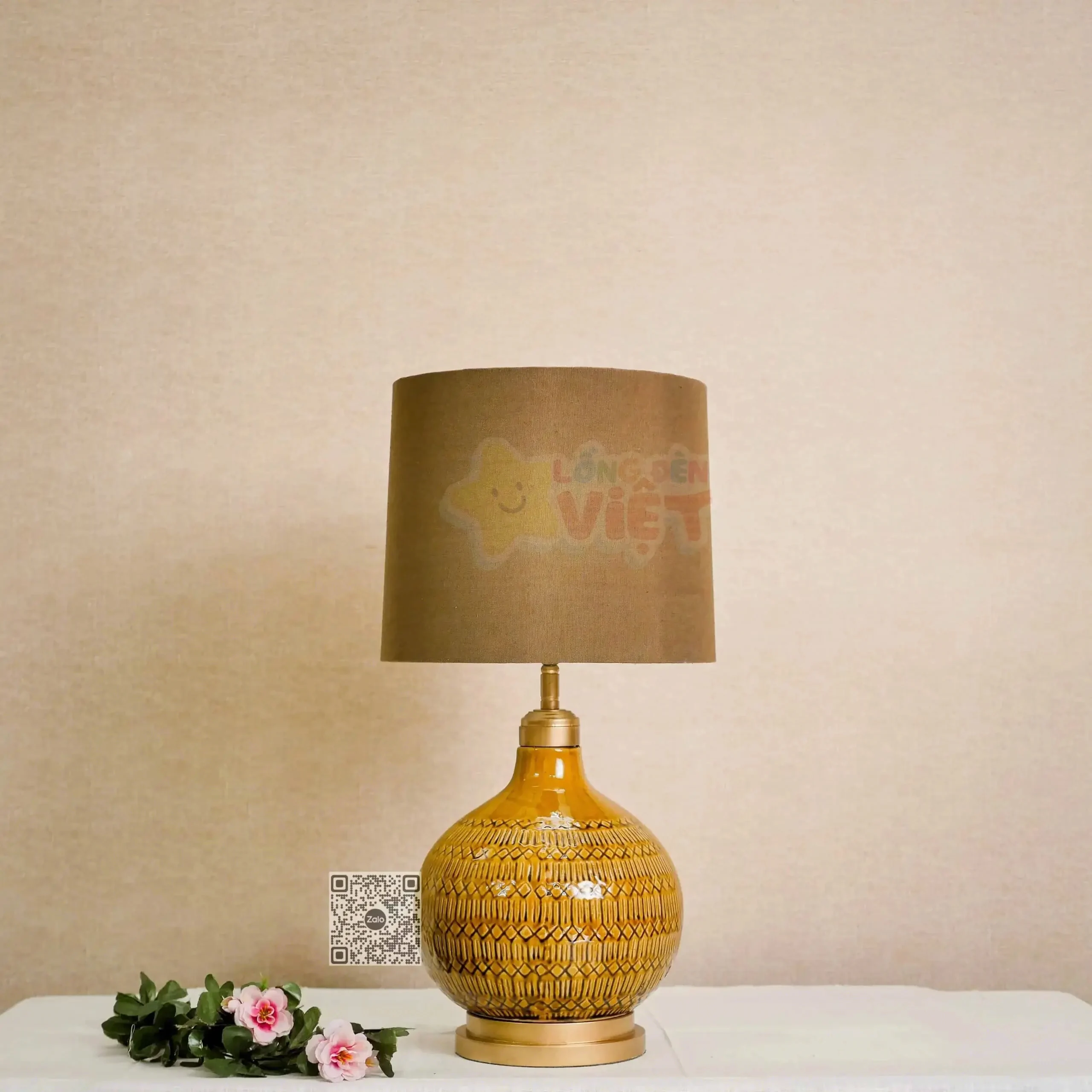 Đèn bàn trang trí 81918 Đèn bàn trang trí 81918 — đèn trang trí nội thất Việt Nam | LongDenViet