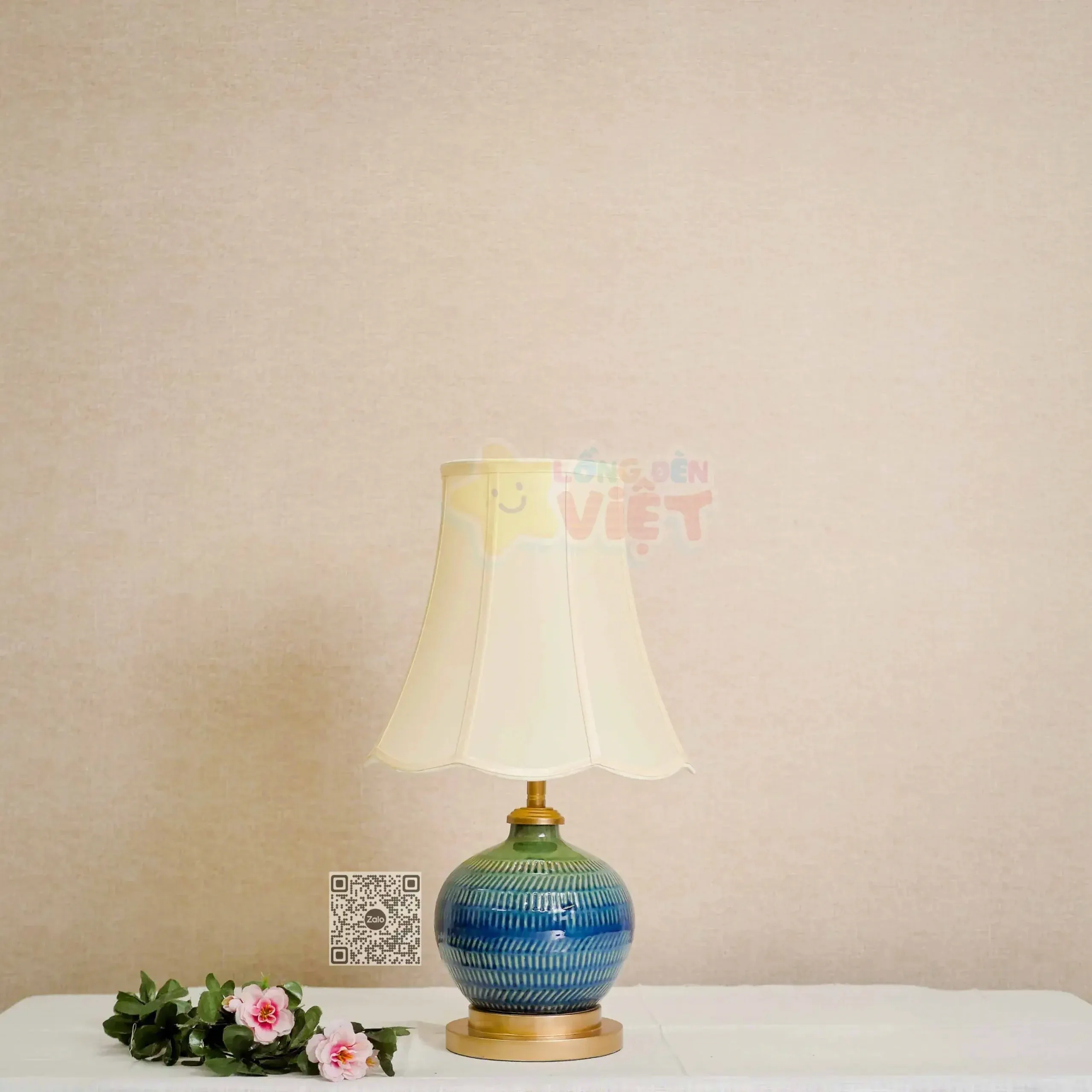 Đèn bàn trang trí 81920 Đèn bàn trang trí 81920 — đèn trang trí nội thất Việt Nam | LongDenViet
