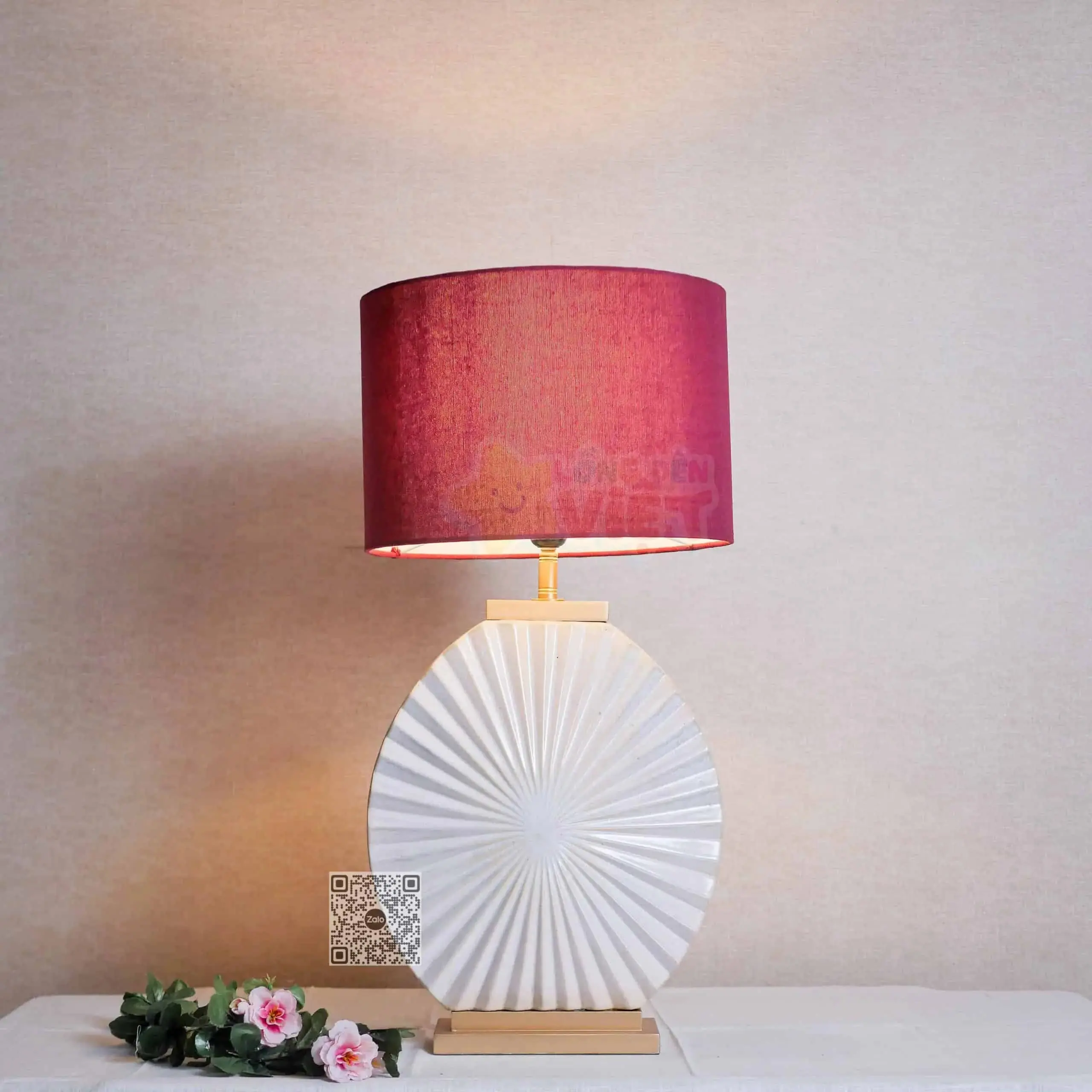 Đèn bàn trang trí 81924 Đèn bàn trang trí 81924 — đèn bàn trang trí Việt Nam | LongDenViet