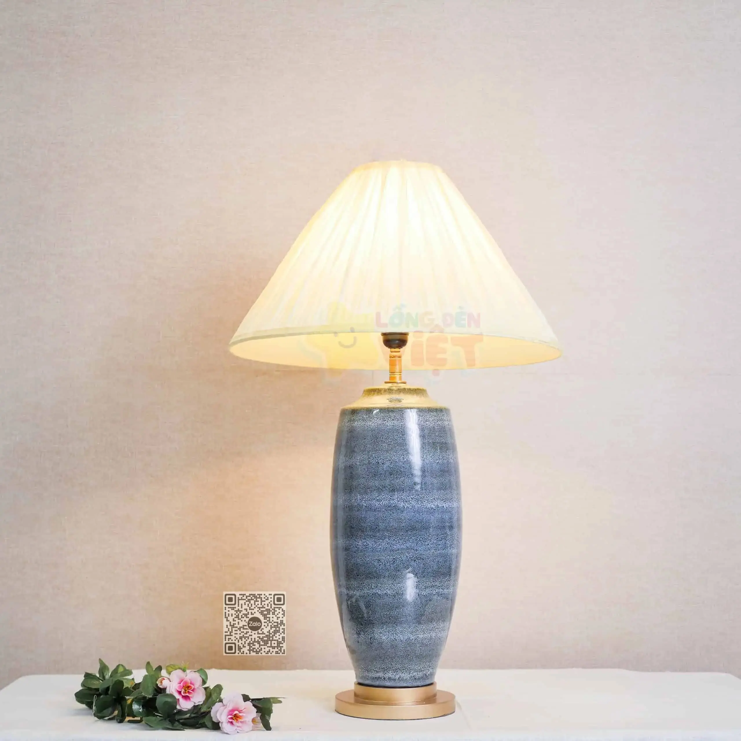 Đèn bàn trang trí 81925 Đèn bàn trang trí 81925 — đèn bàn trang trí Việt Nam | LongDenViet