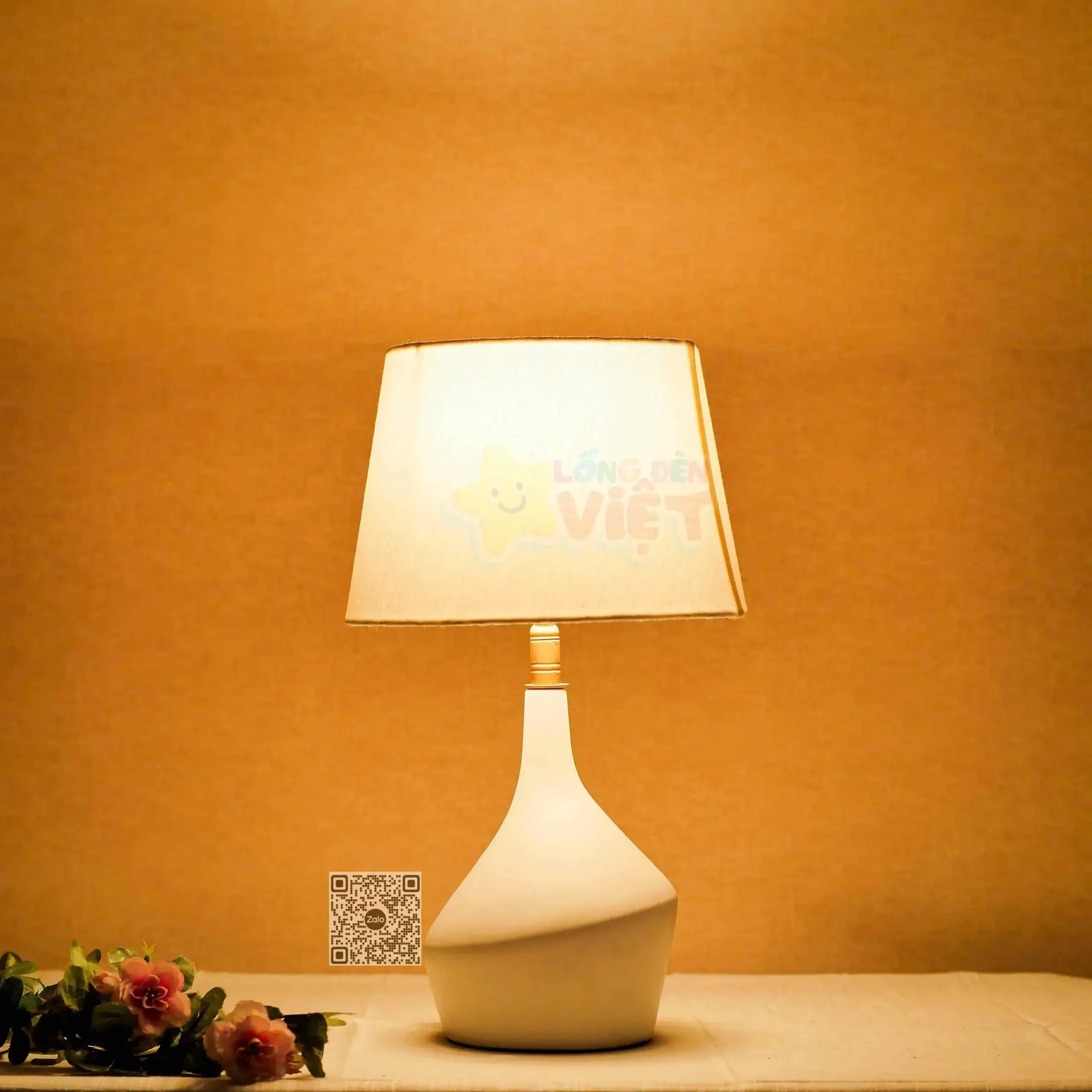 Đèn bàn trang trí 81911 — góc nhìn thứ 2