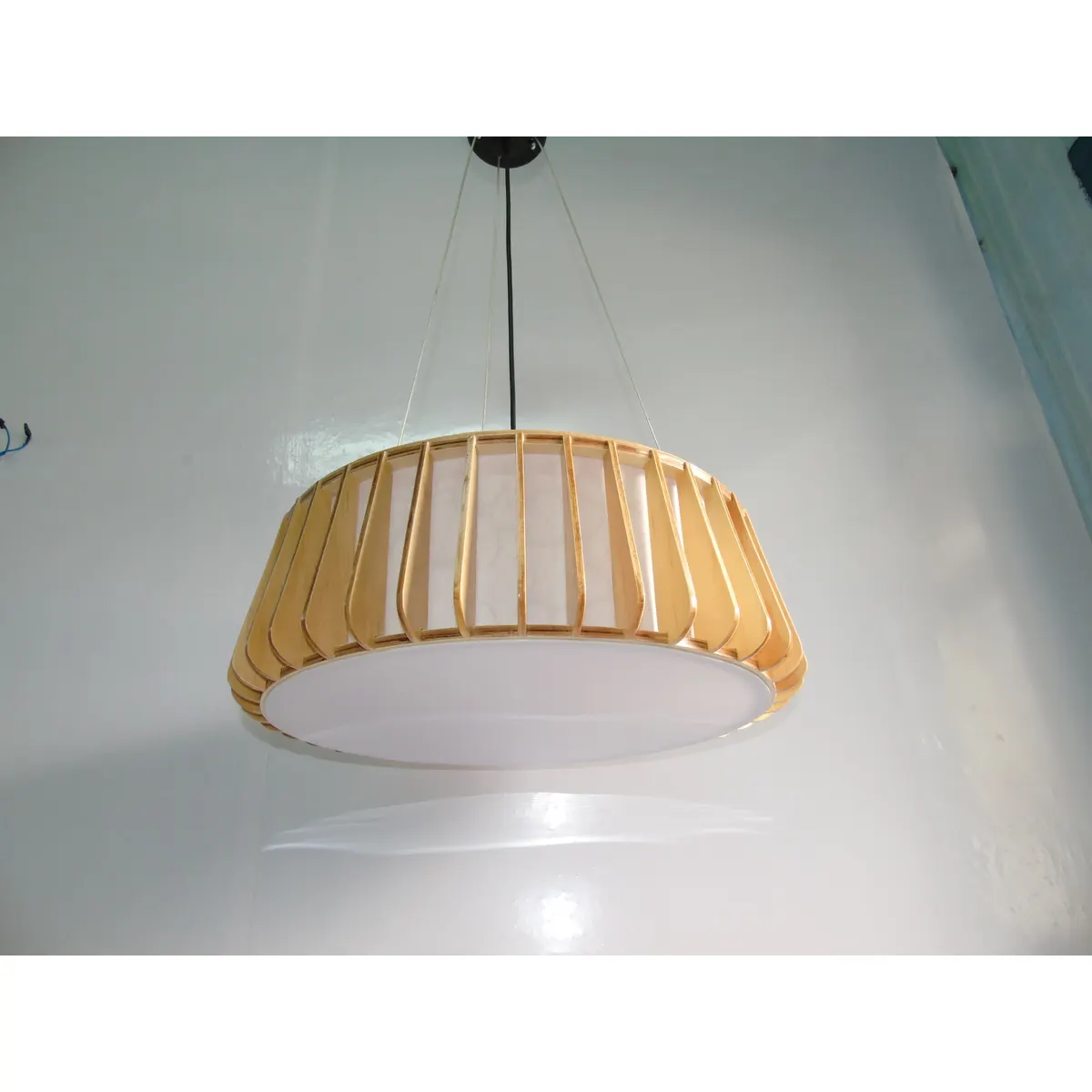 Đèn Thả Gỗ Vành Trống Chụp Vải Phòng Ăn Đèn Thả Gỗ Vành Trống Chụp Vải Phòng Ăn — đèn thả trần Việt Nam | LongDenViet