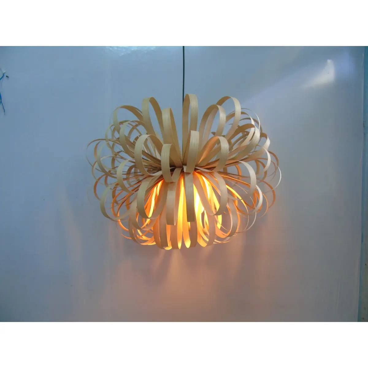 Đèn Thả Gỗ Xoắn Tròn Nghệ Thuật Phòng Khách Đèn Thả Gỗ Xoắn Tròn Nghệ Thuật Phòng Khách — đèn thả trần Việt Nam | LongDenViet