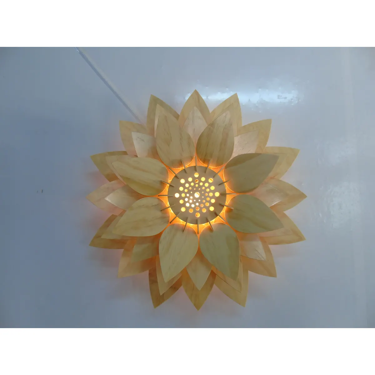 Đèn Ốp Trần Gỗ Hoa Hướng Dương 2 Lớp Đèn Ốp Trần Gỗ Hoa Hướng Dương 2 Lớp — đèn lồng gỗ Việt Nam | LongDenViet