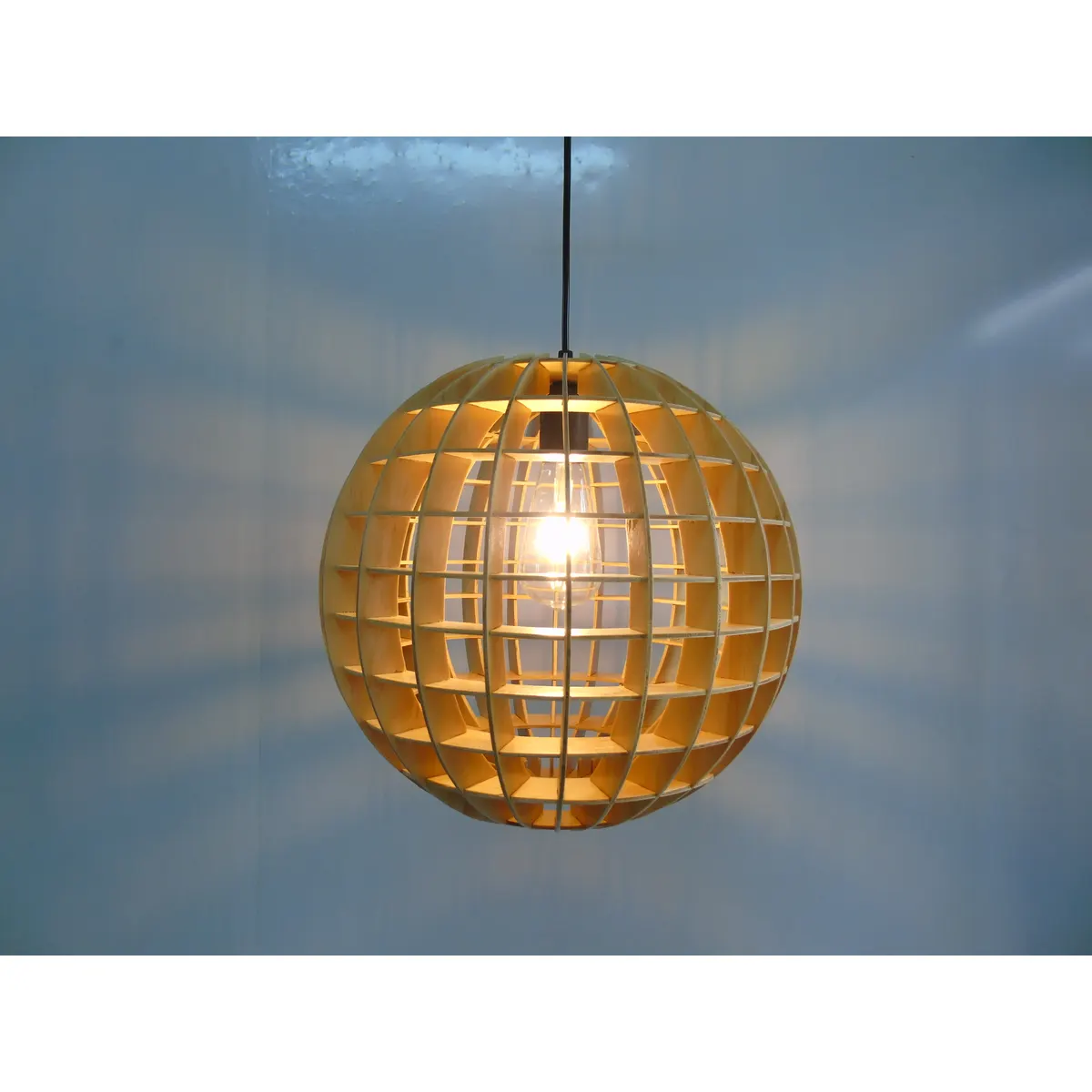 Đèn Thả Gỗ Cầu Lưới Ô Vuông Trang Trí Đèn Thả Gỗ Cầu Lưới Ô Vuông Trang Trí — đèn thả trần Việt Nam | LongDenViet