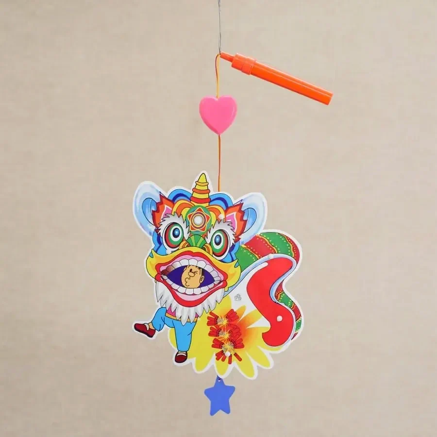 Đèn nhựa Chaien Múa Lân Đèn nhựa Chaien Múa Lân — đèn ngôi sao nhựa Việt Nam | LongDenViet