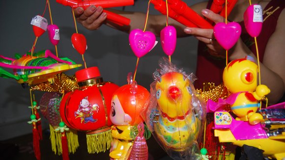 Bán sỉ lồng đèn trung thu Bán sỉ lồng đèn trung thu
