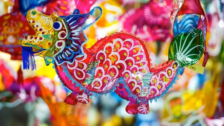Lồng đèn giấy kiếng hình rồng Lồng đèn giấy kiếng hình rồng