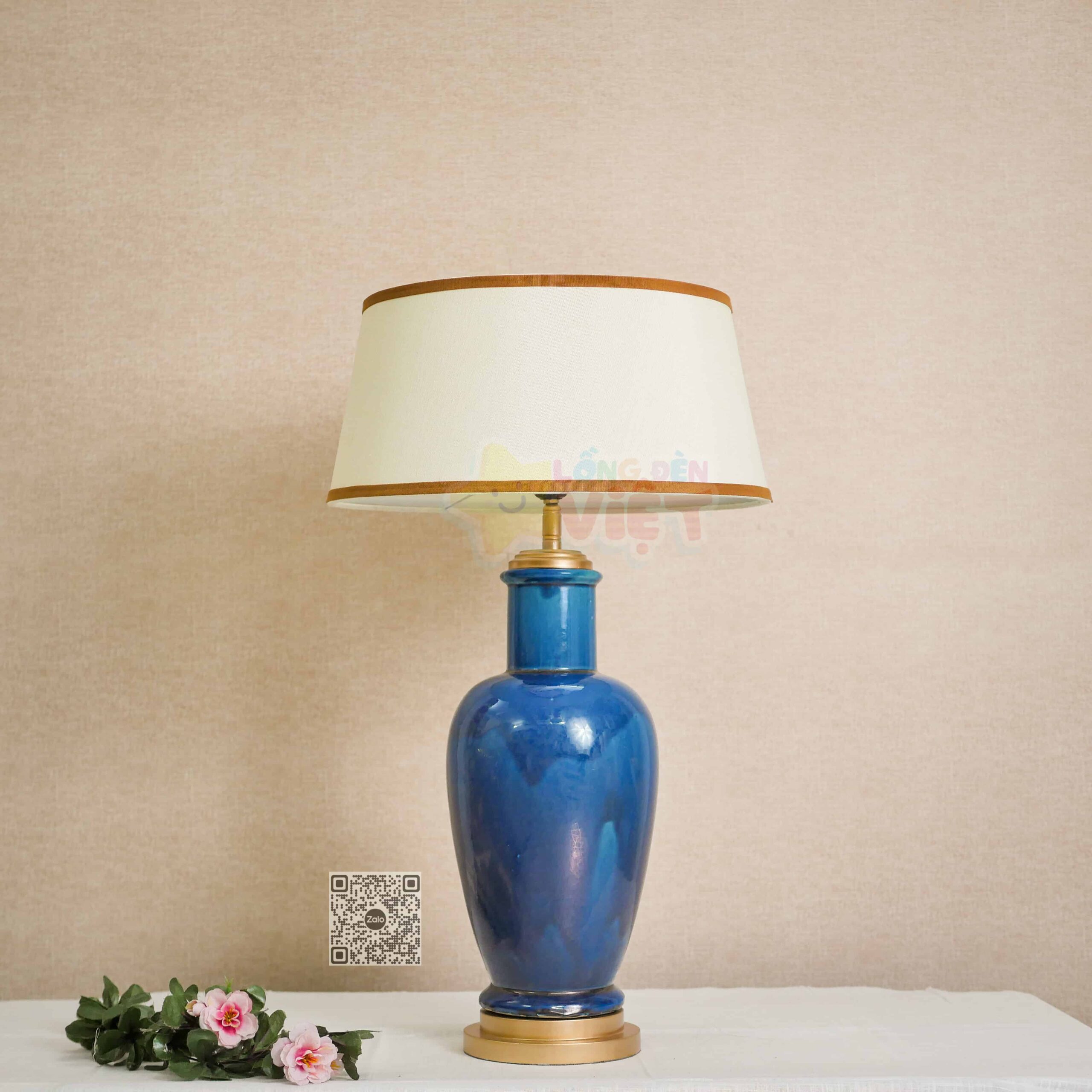 Den-ban-trang-tri34-scaled-1.jpg Den-ban-trang-tri34-scaled-1.jpg